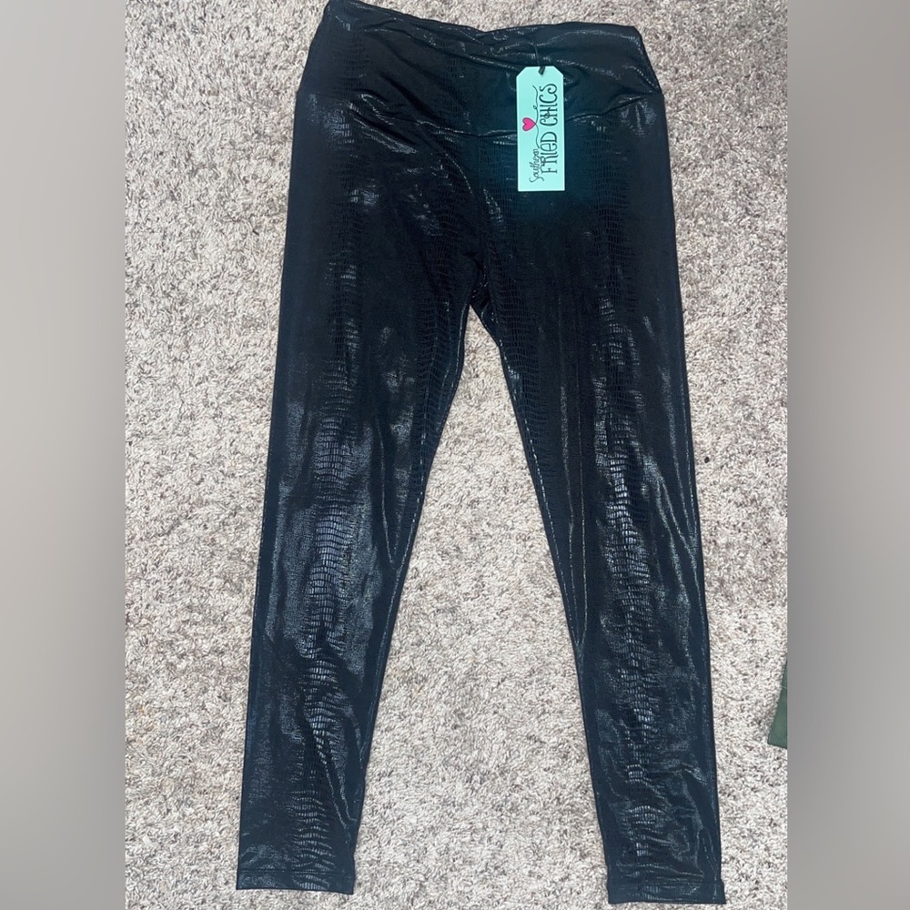 Southern Fried Chics leggings NWT